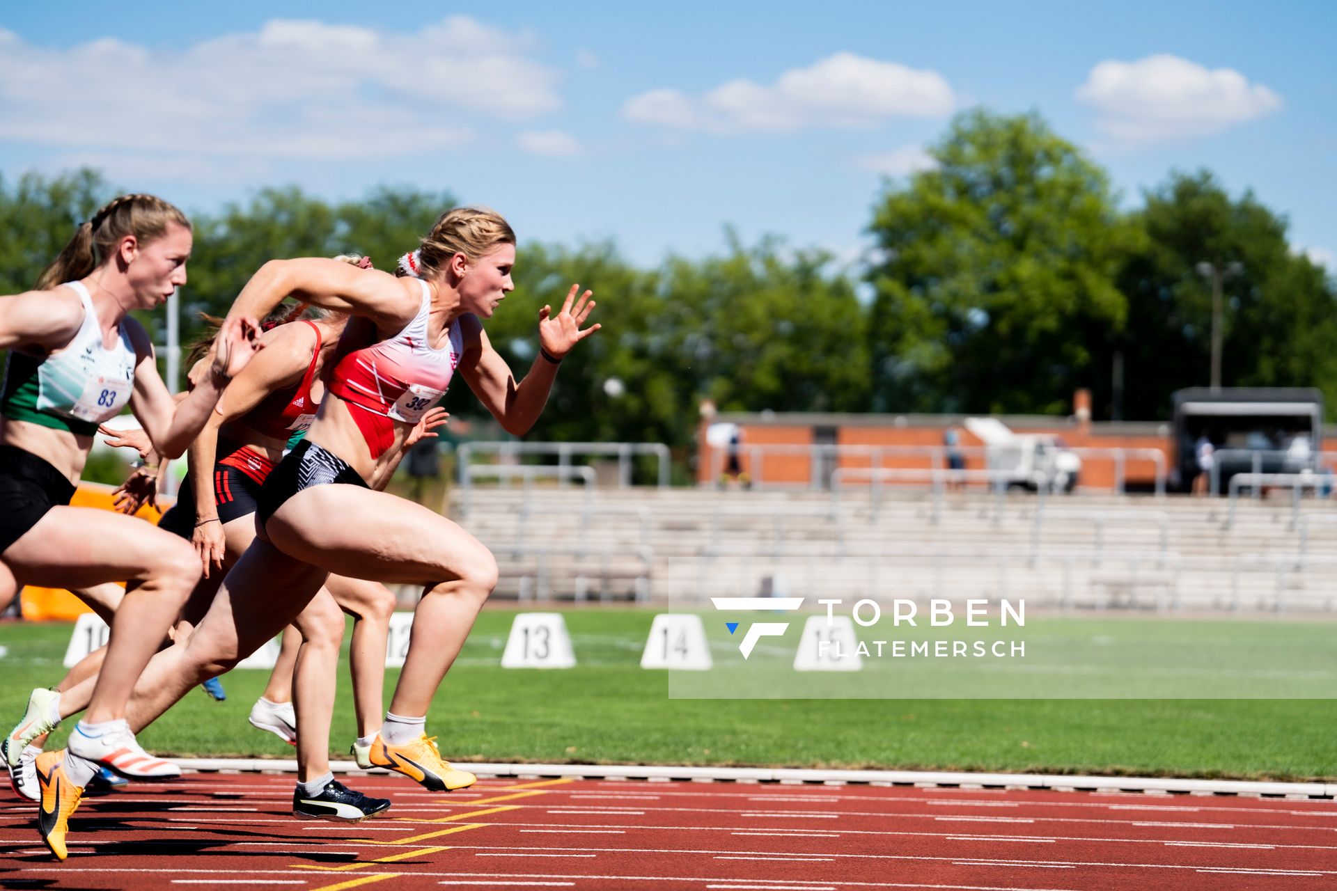 Talea Prepens (TV Cloppenburg) am 100m Start am 02.07.2022 waehrend den NLV+BLV Leichtathletik-Landesmeisterschaften im Jahnstadion in Goettingen (Tag 1)